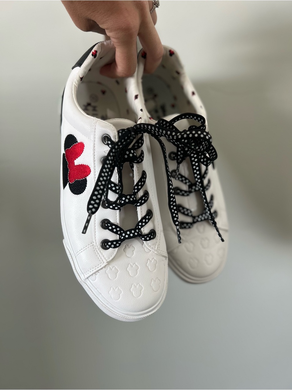 Ground Up Disney Minnie Sneakers Low Top Court Lace Up Shoes White Size 10
